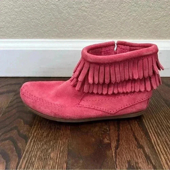 Minnetonka Girls Moccasin Fringe Pink Ankle Leather Boots Side Zip Size 13 - Picture 8 of 16